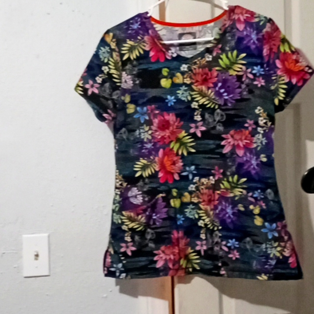 Scrub top is by Dickies with color coordinating Koi pants